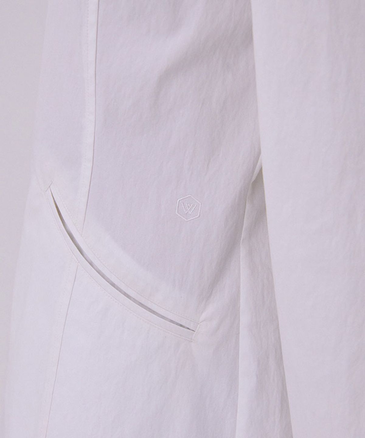 분더캄머(WNDERKAMMER) V-neck Mini Dress_White