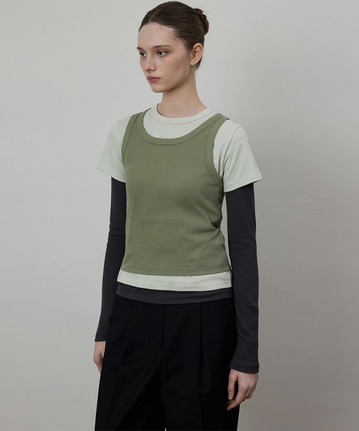 퀸스래빗(Q'SRB) Cotton Stretch Ribbed Sleeveless Top