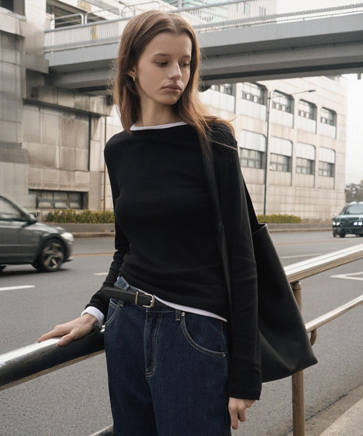 퀸스래빗(Q'SRB) Sophie Long Sleeve Round Neck T-Shirt
