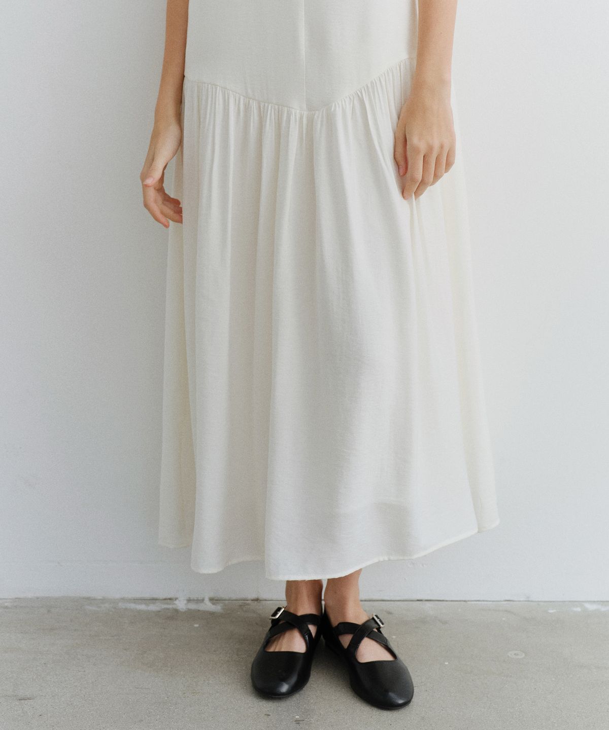 유라고(URAGO) Layer sleeveless shirring dress