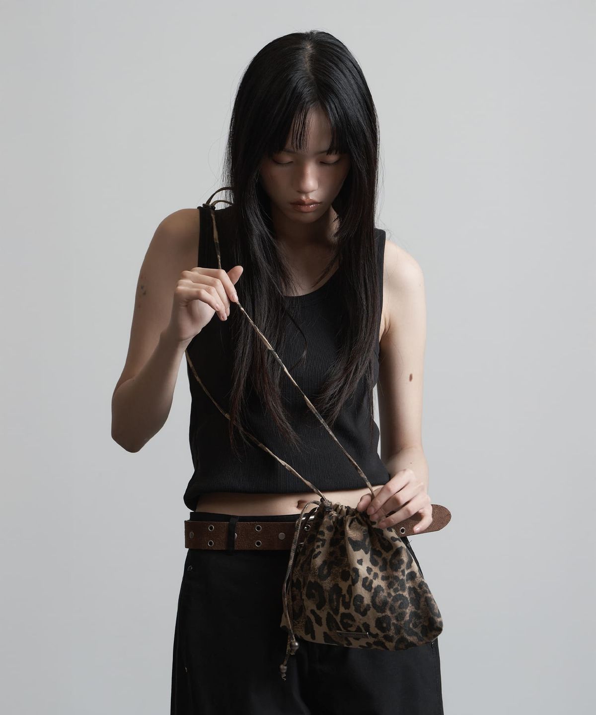 피넛루프(PEANUT LOOP) Leopard Pouch Bag Brown