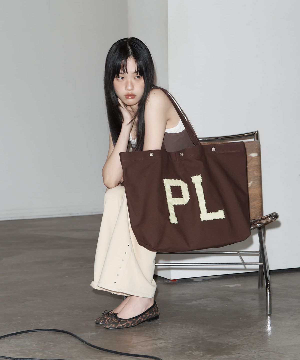피넛루프(PEANUT LOOP) PL Applique Canvas bag Brown