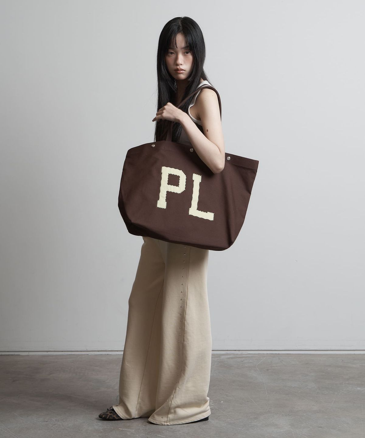 피넛루프(PEANUT LOOP) PL Applique Canvas bag Brown