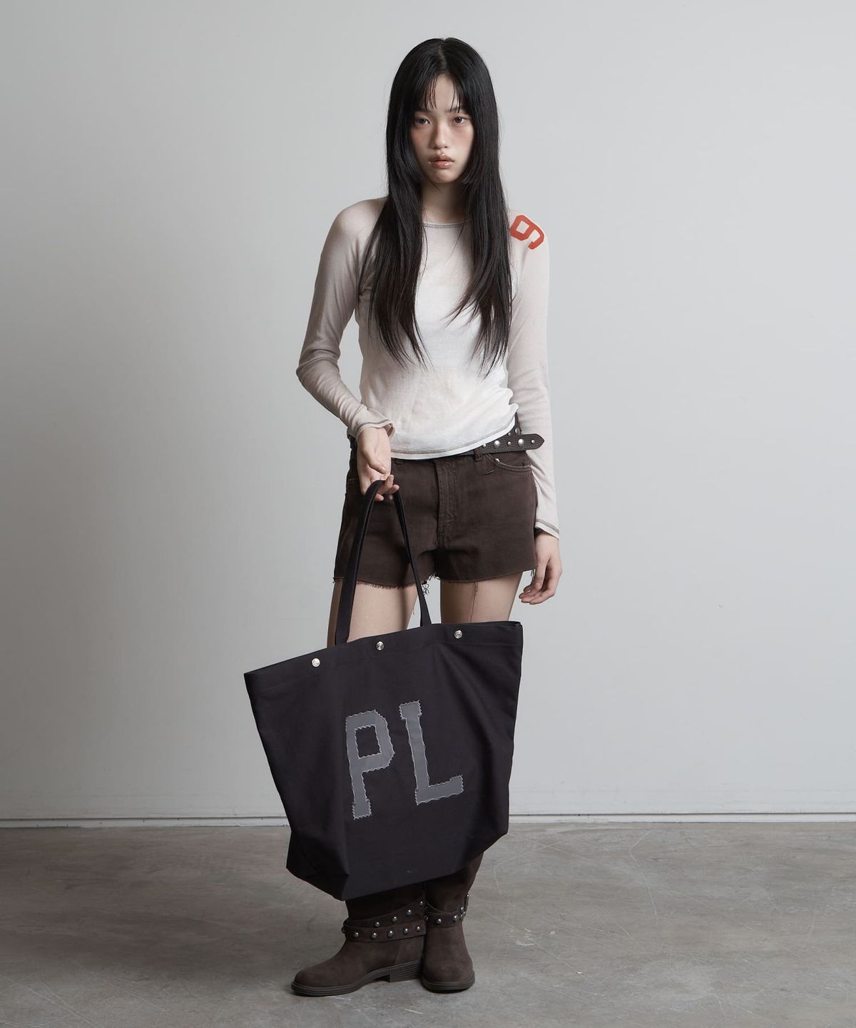 피넛루프(PEANUT LOOP) PL Applique Canvas bag Black Berry