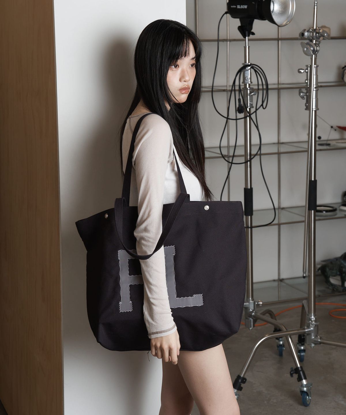 피넛루프(PEANUT LOOP) PL Applique Canvas bag Black Berry