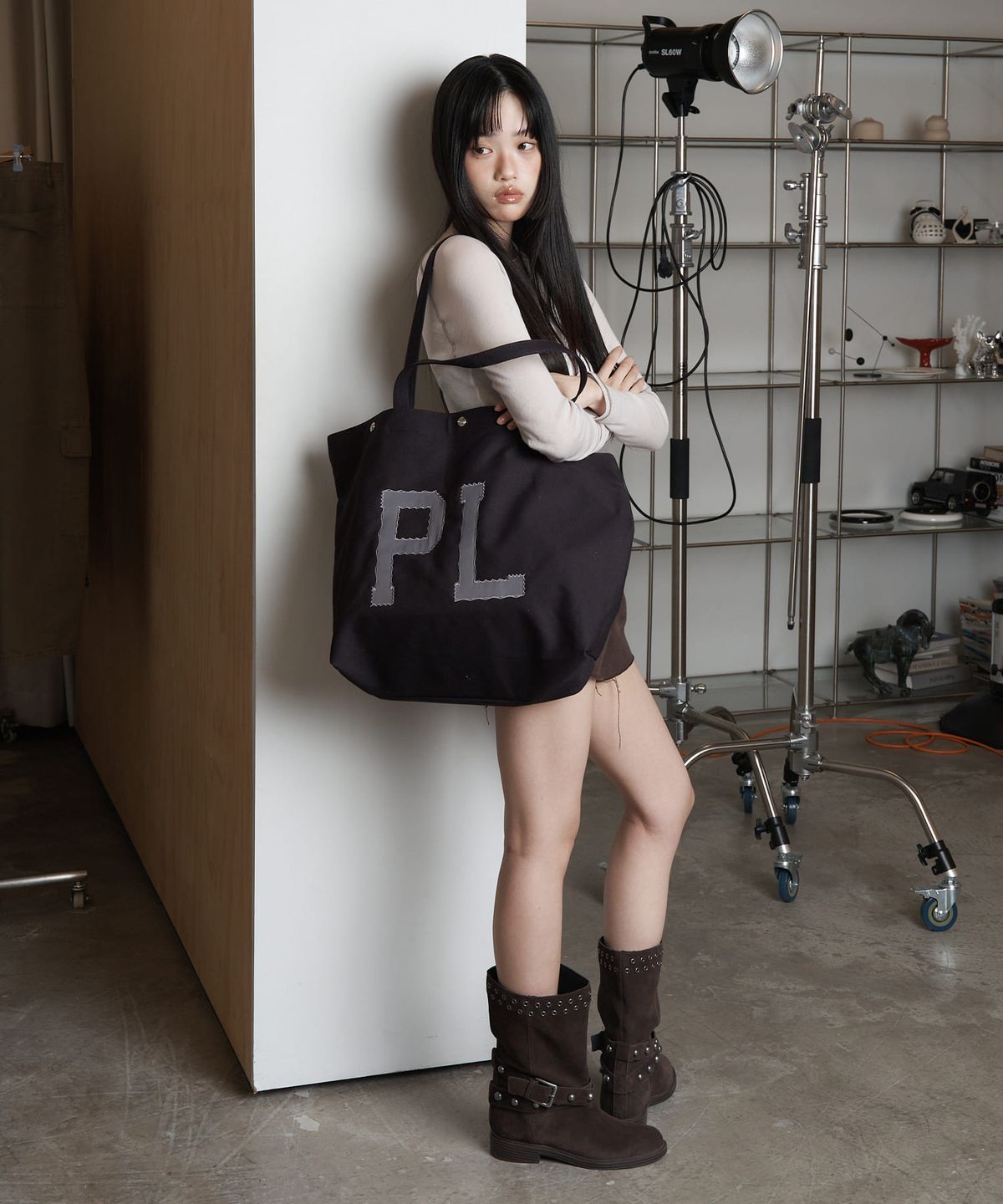 피넛루프(PEANUT LOOP) PL Applique Canvas bag Black Berry