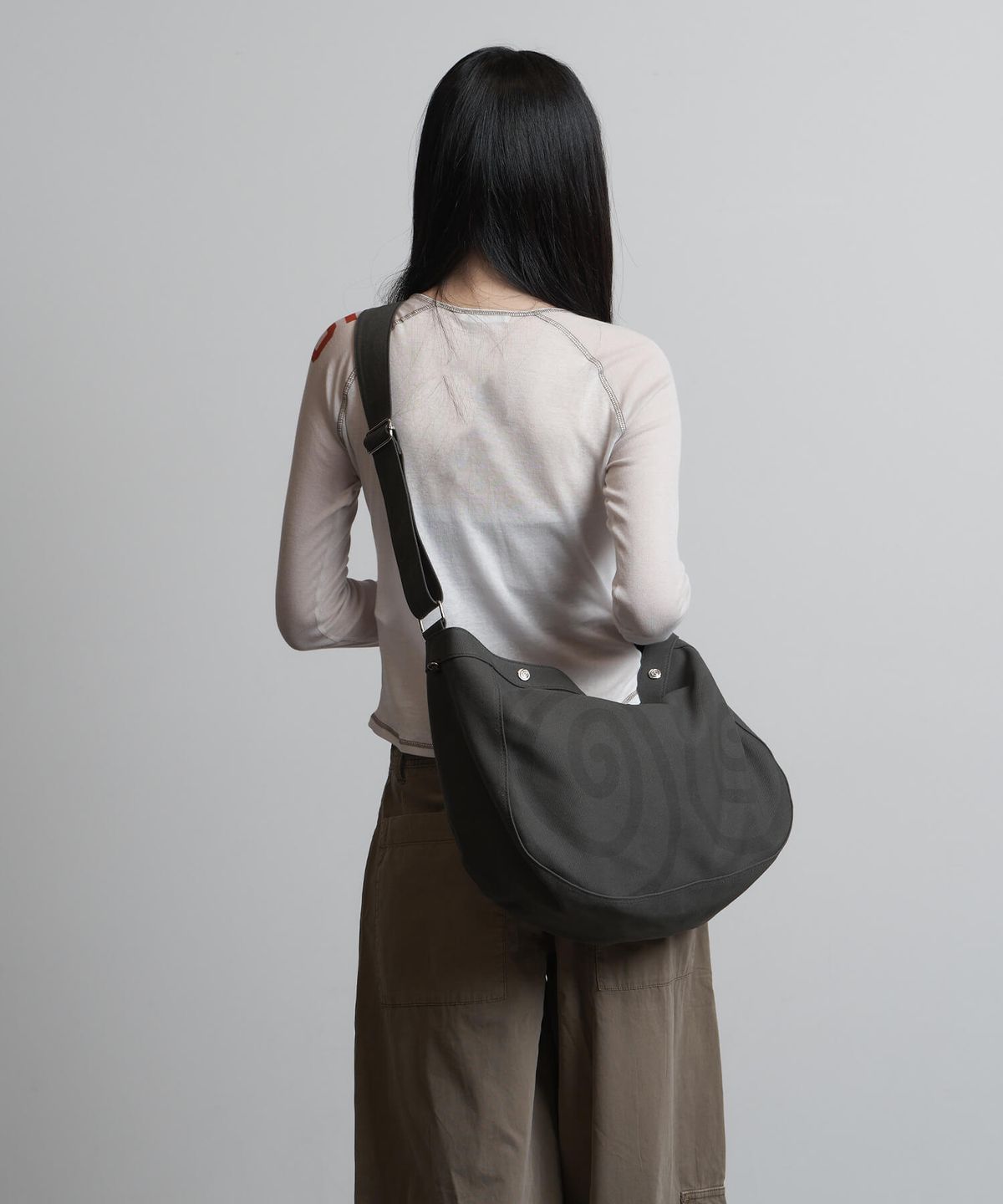 피넛루프(PEANUT LOOP) Spiral Canvas cross bag Khaki