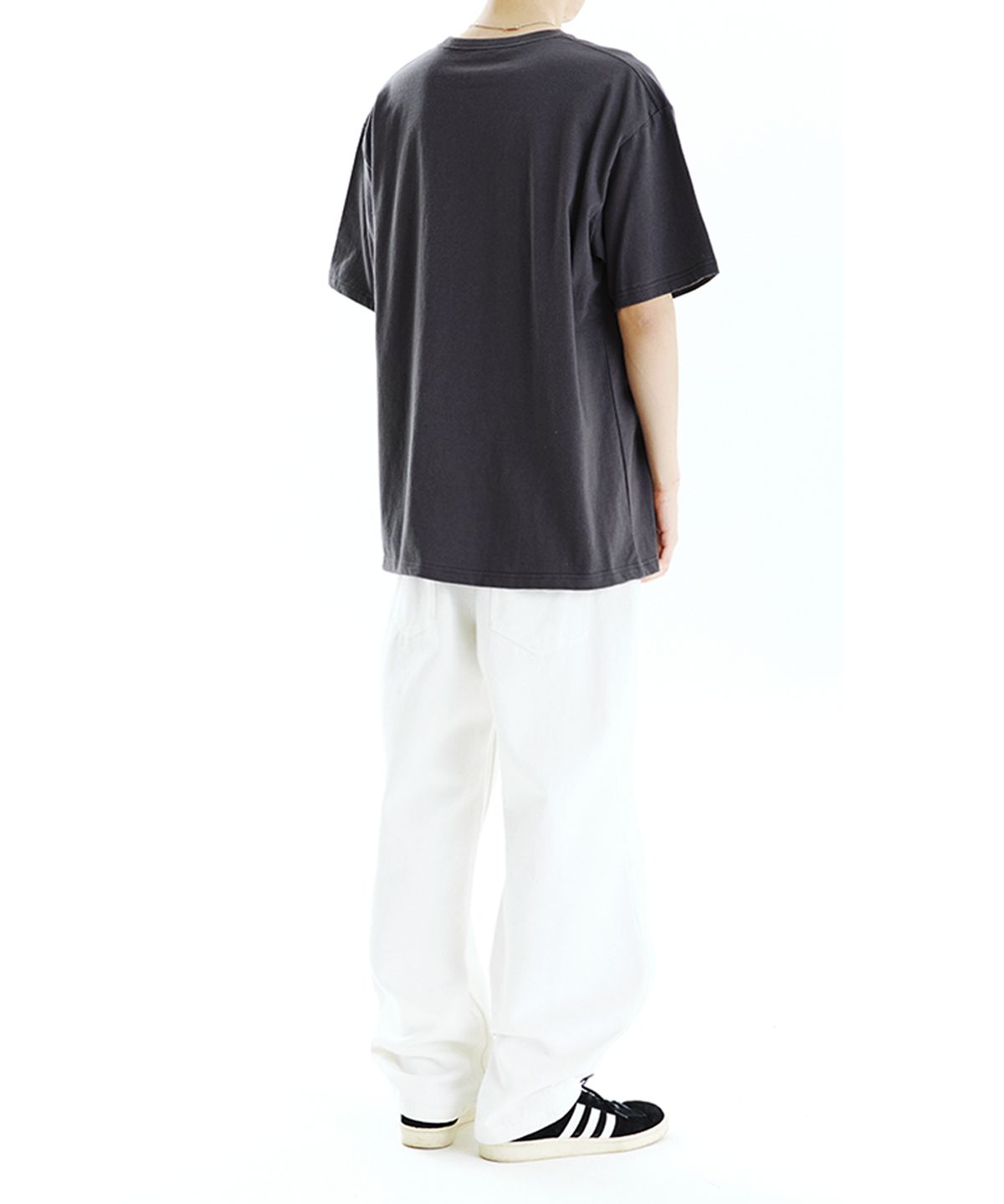 마하그리드(MAHAGRID) THIRD LOGO TEE CHARCOAL(MG2CMMT508A)