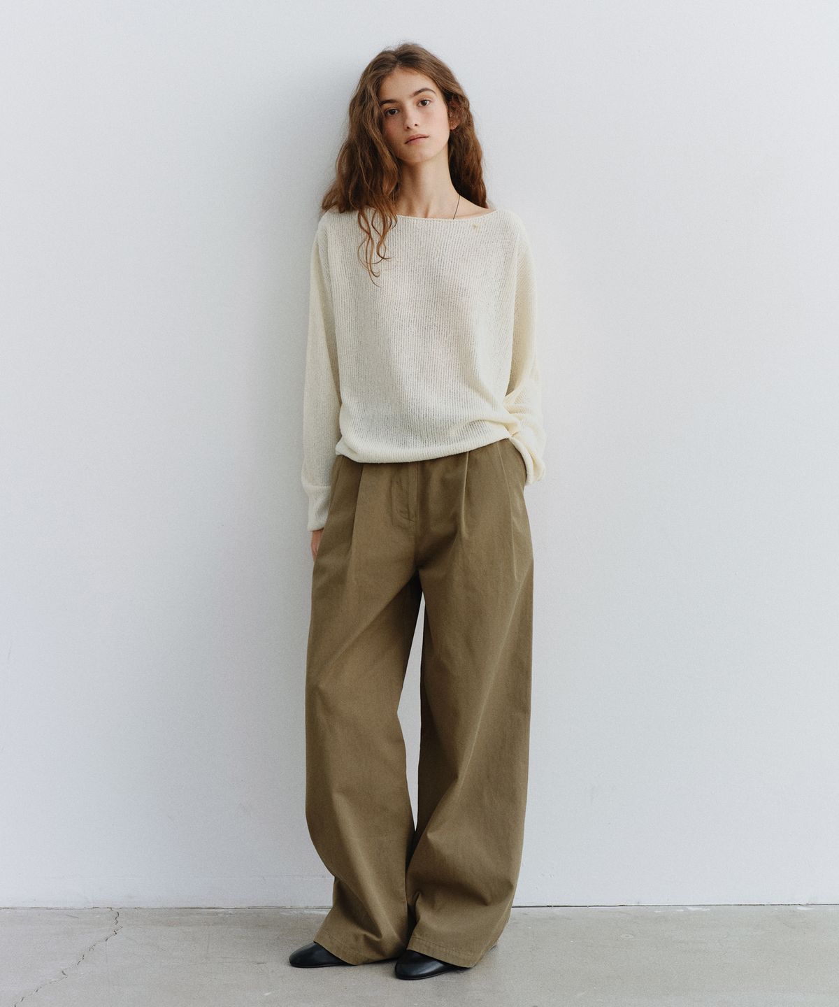 유라고(URAGO) Button two-tuck chino pants