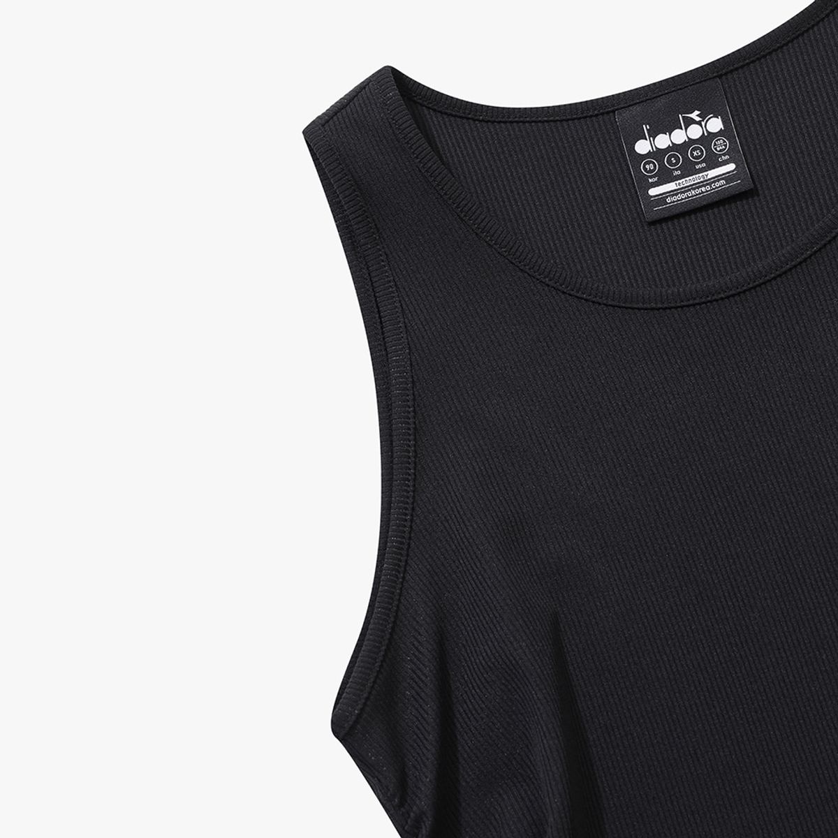 디아도라(diadora) 골지 셔링 슬리브리스 우먼 BLACK