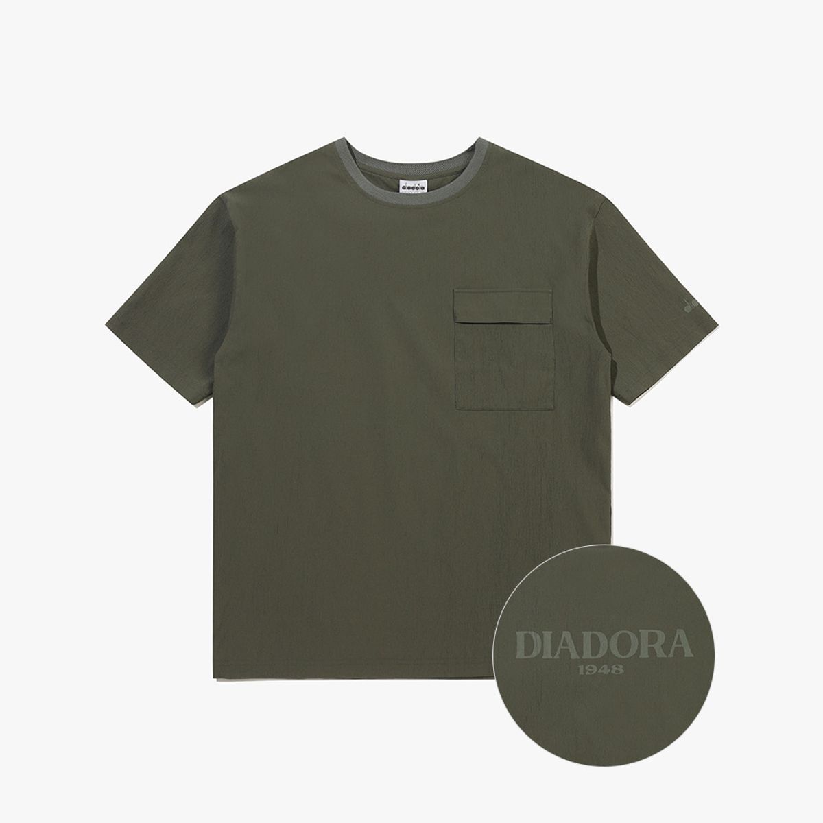 디아도라(diadora) 마이크로 플리츠 반팔 피스테 KHAKI