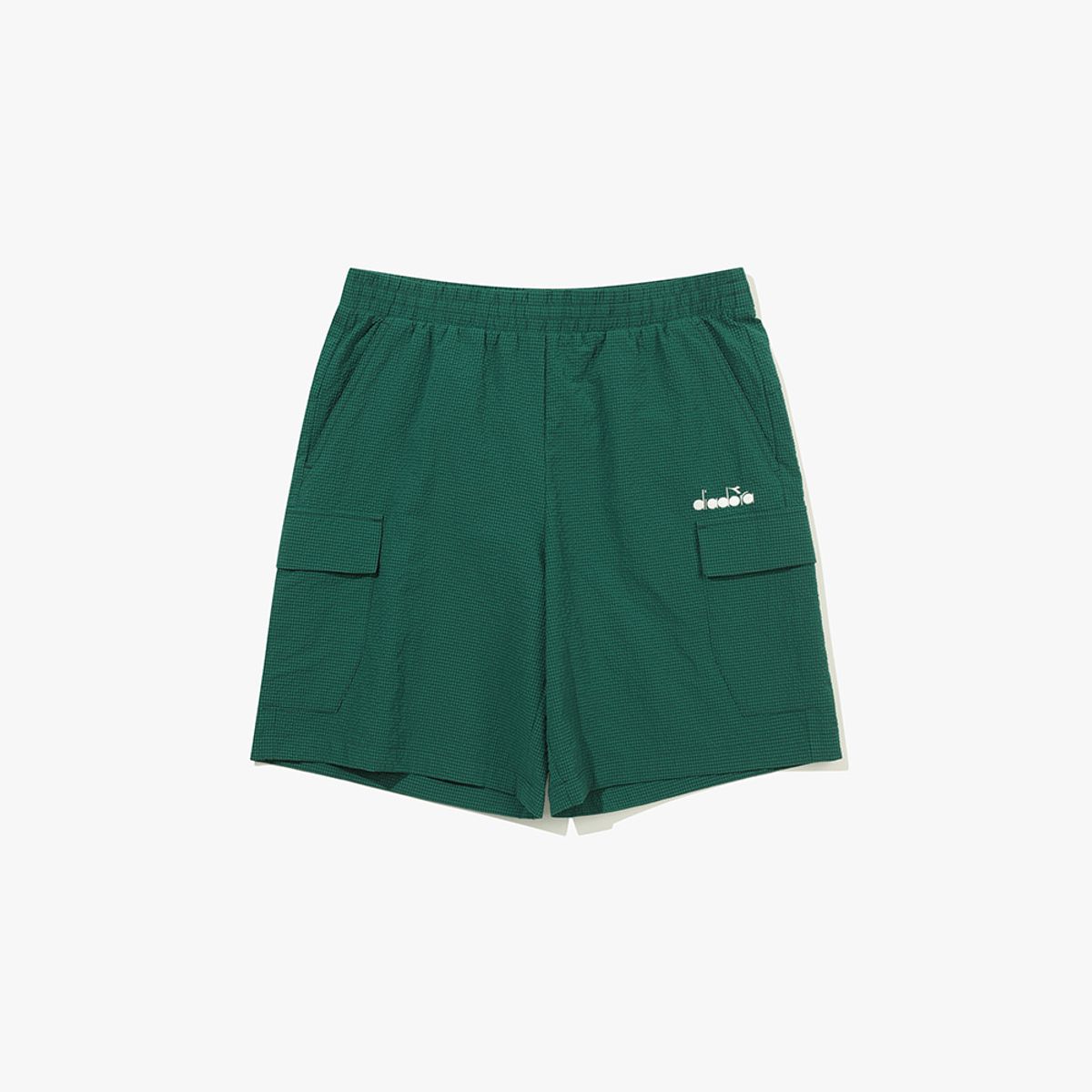디아도라(diadora) 에어서커 카고 하프팬츠 GREEN