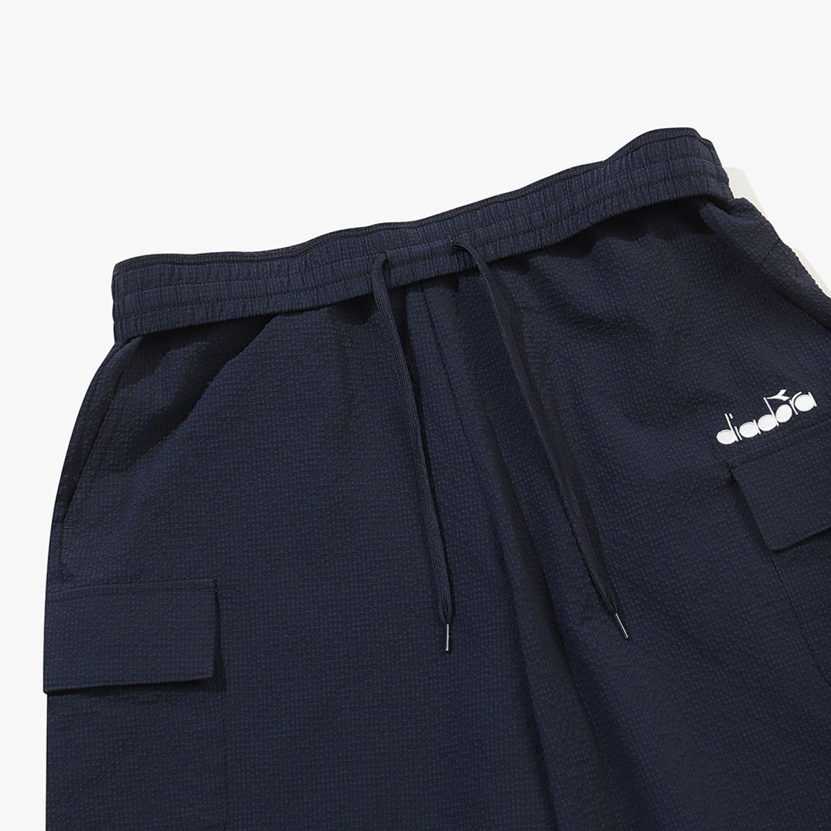 디아도라(diadora) 에어서커 카고 하프팬츠 NAVY