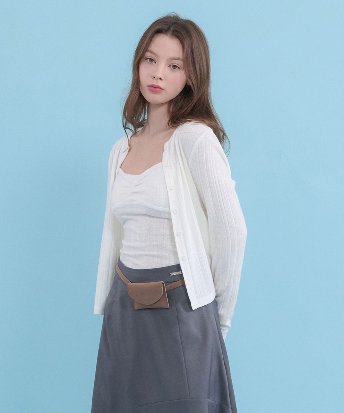 미케네(MICANE) 아주라 스트라이프 가디건-슬리브리스 셋업
