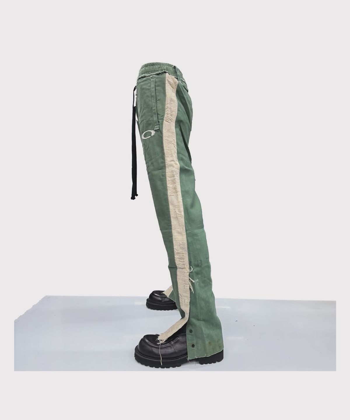 마이너스(MINUS) Twist Line Truck Pants(VINTAGE US ARMY LAUNDRY BAG)  - OLIVE