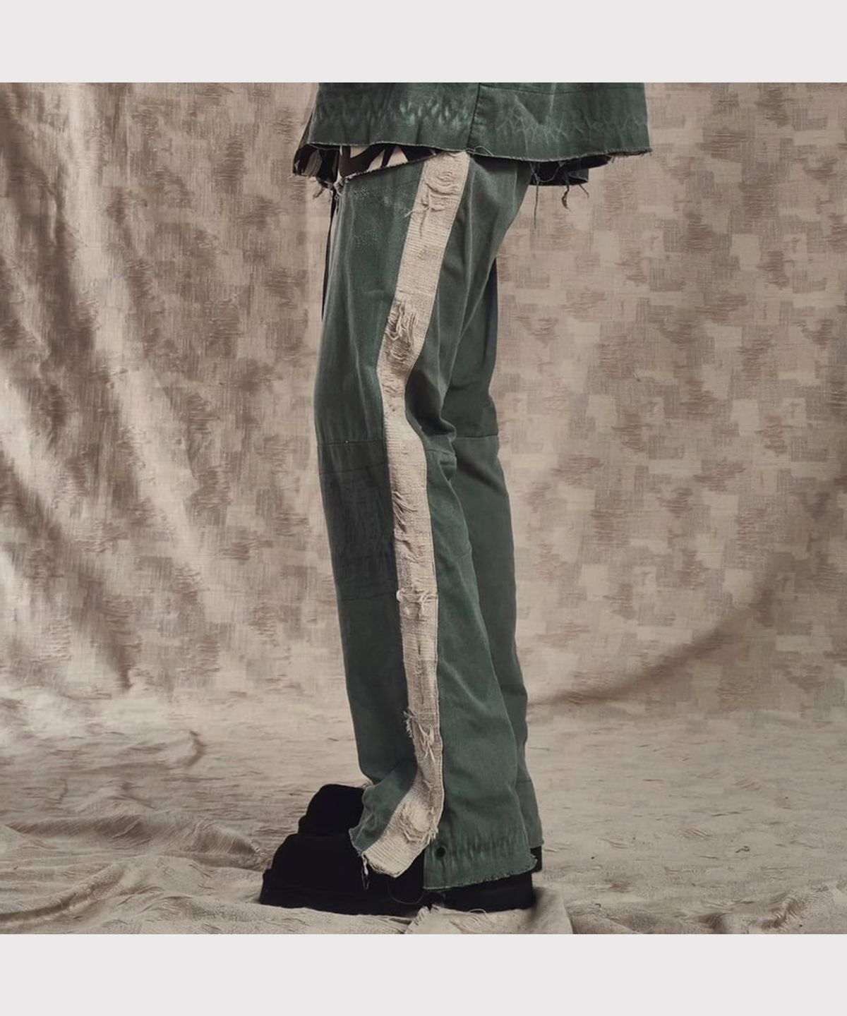 마이너스(MINUS) Twist Line Truck Pants(VINTAGE US ARMY LAUNDRY BAG)  - OLIVE