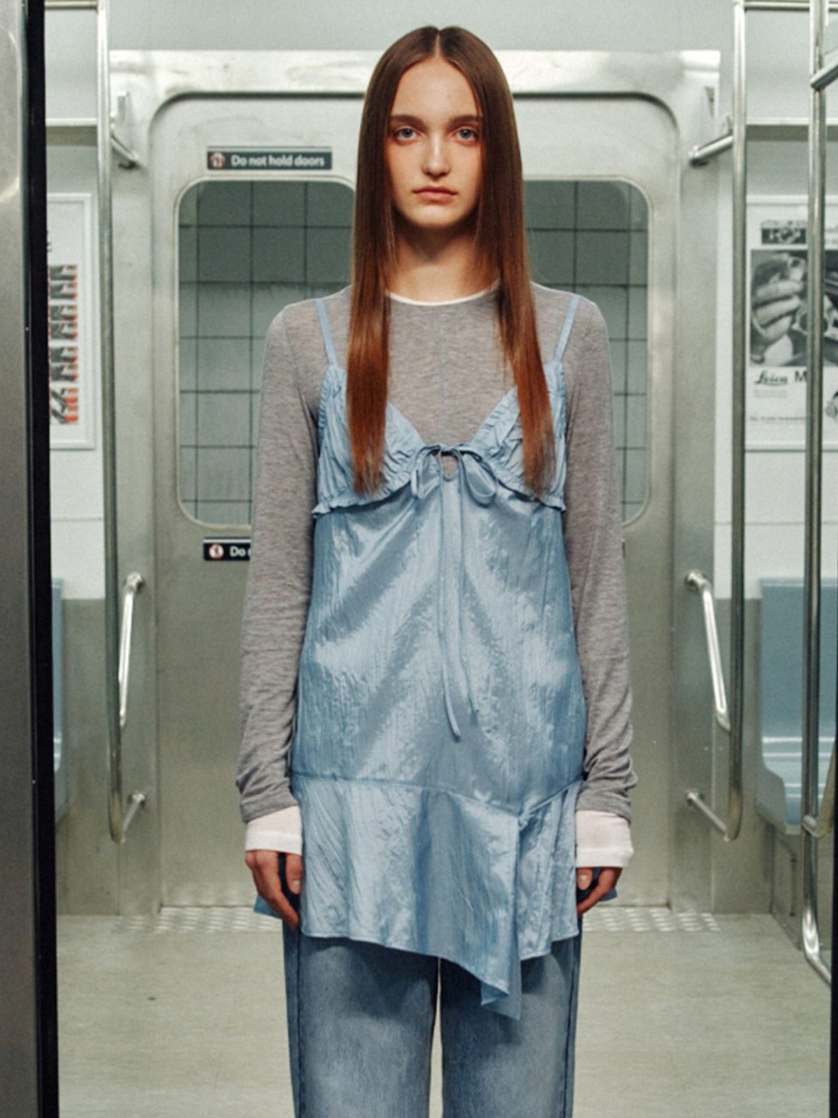 레이브(RAIVE) Frill Sleeveless One-piece VW6SO360_2color