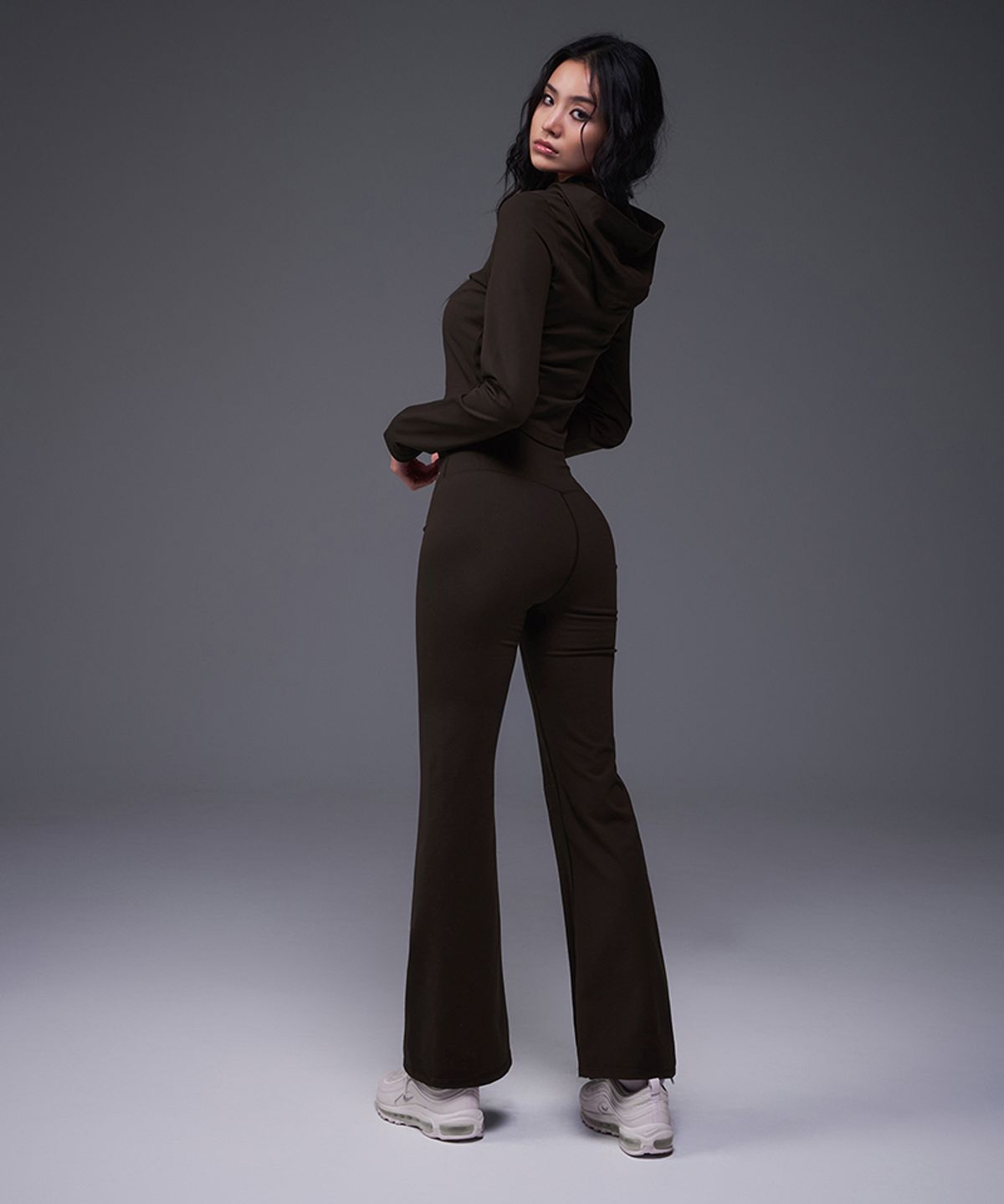 본투윈(BORN TO WIN) W B-SOFT EASY PANTS [BLACK]