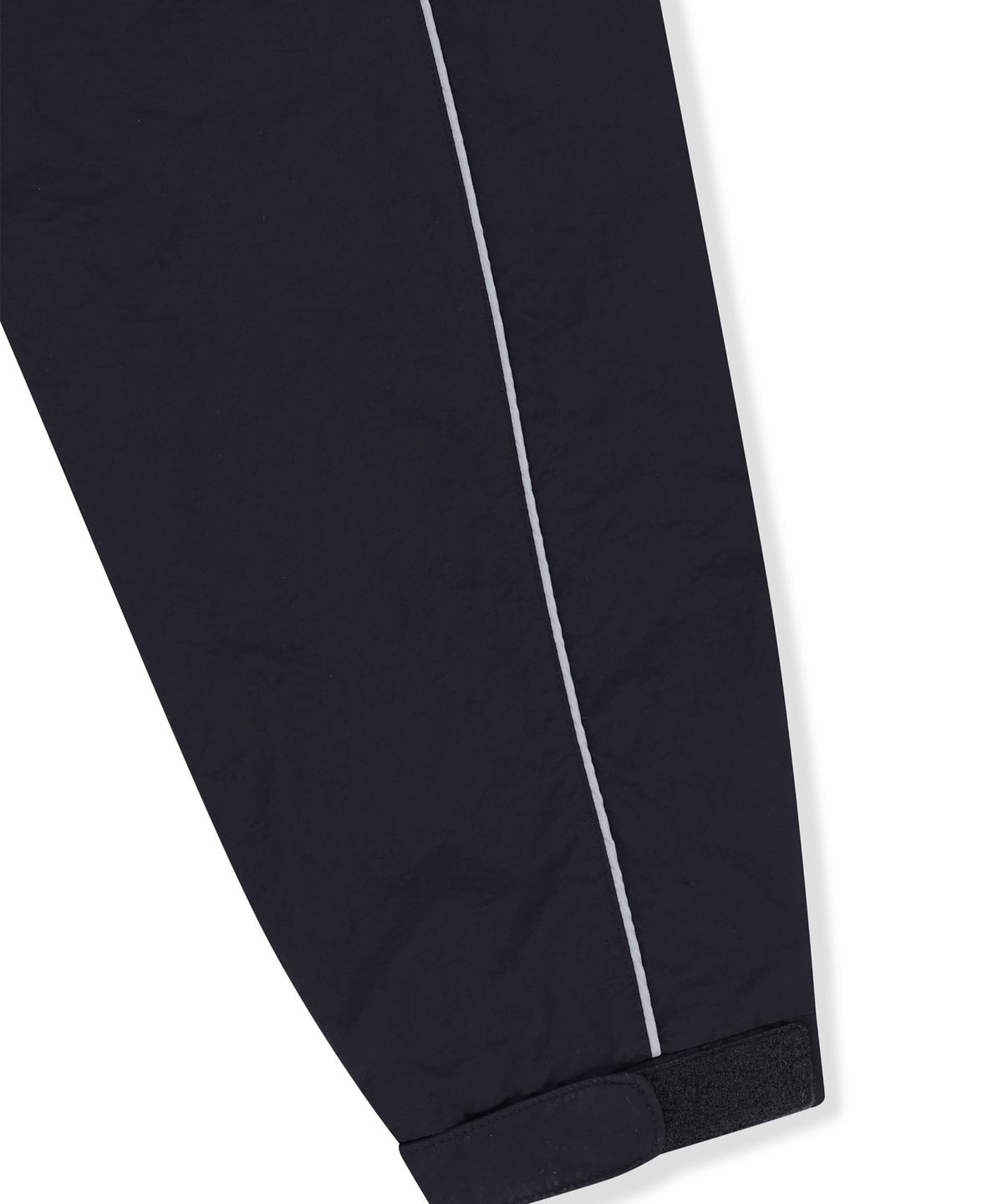 썬러브투어(SUNLOVETOUR) Crescent Windbreaker Navy