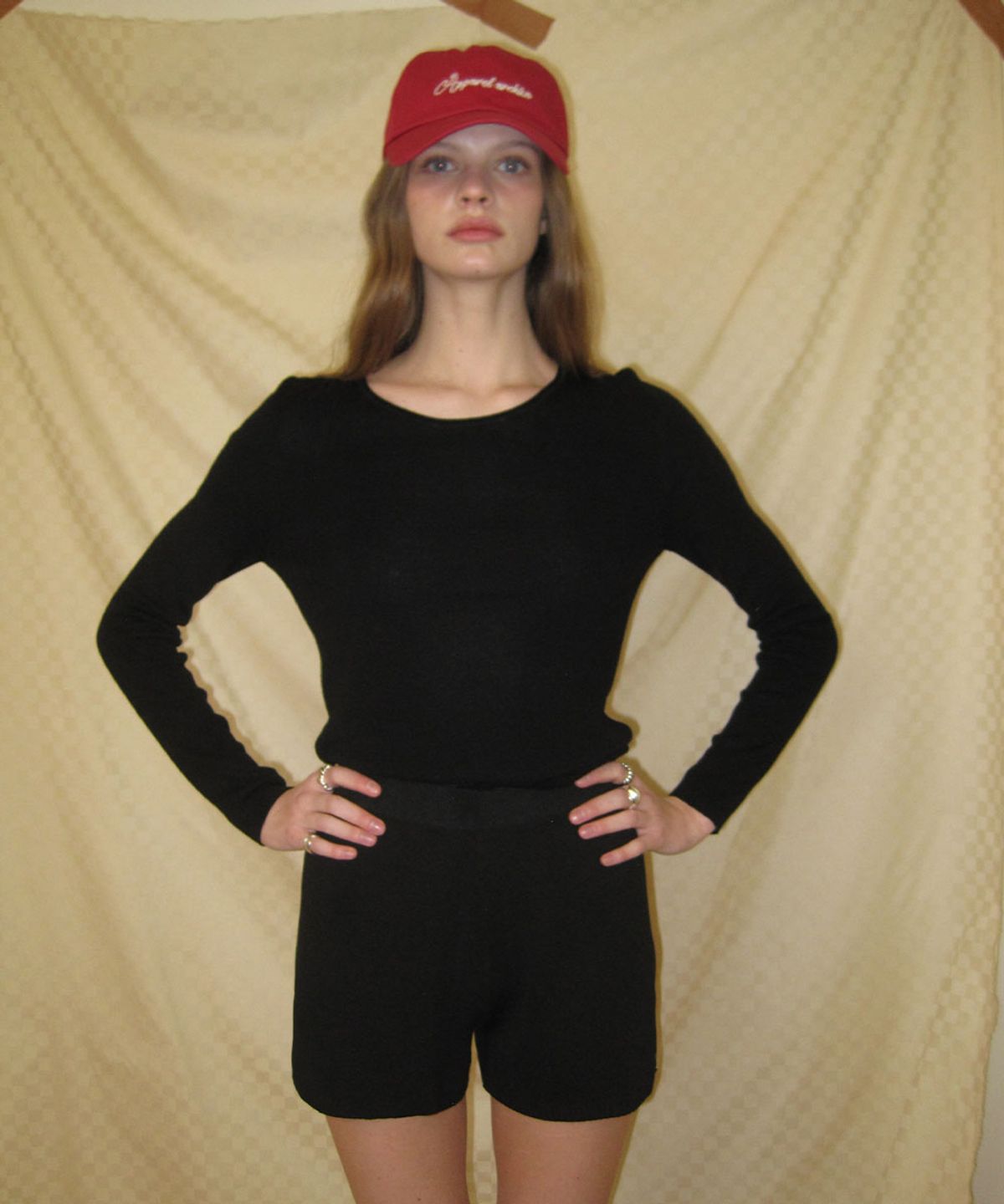 어패럴아카이브(APPAREL ARCHIVE) Deer long sleeve knit - Black