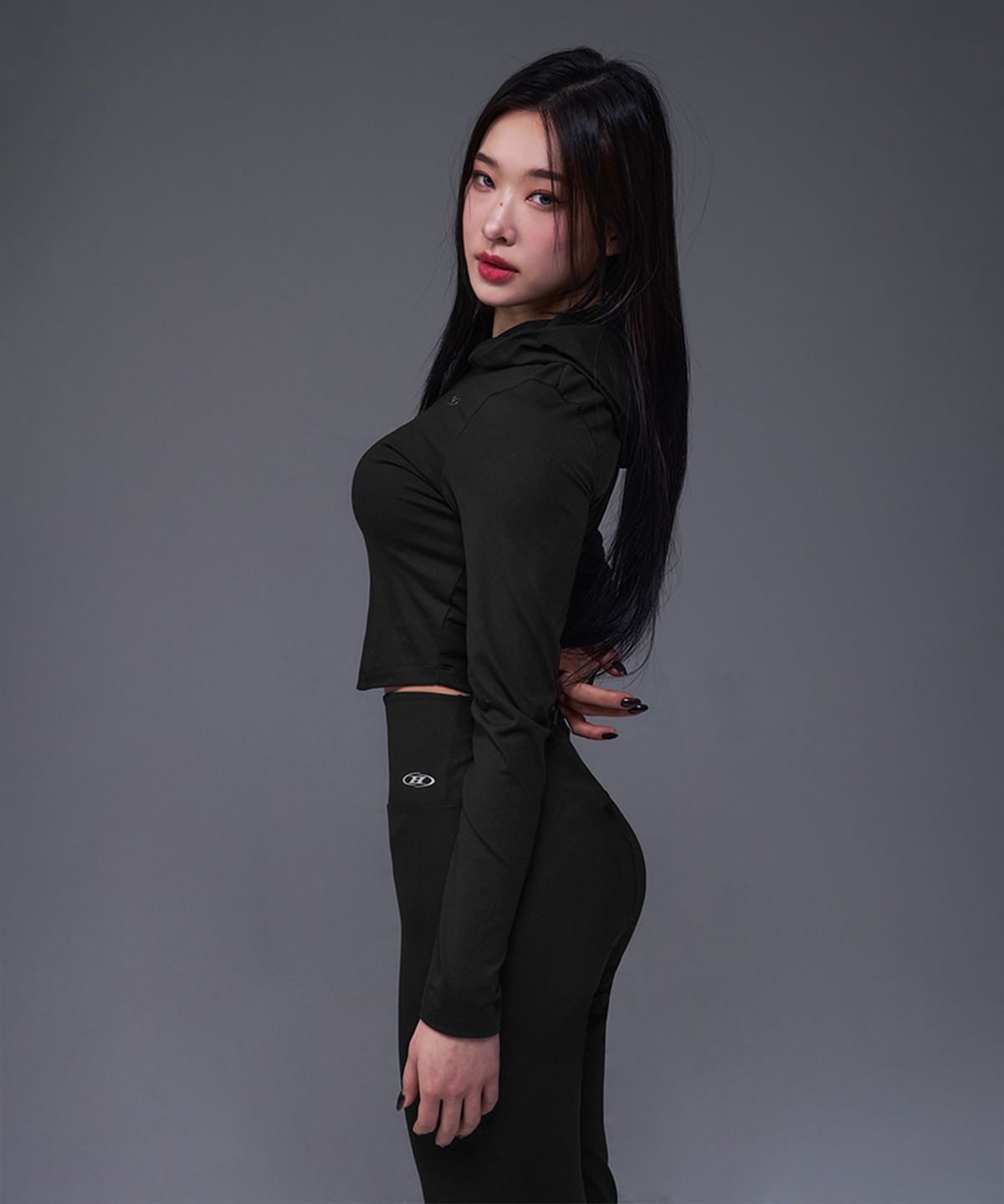 본투윈(BORN TO WIN) W B-SOFT EASY HOODIE [BLACK]
