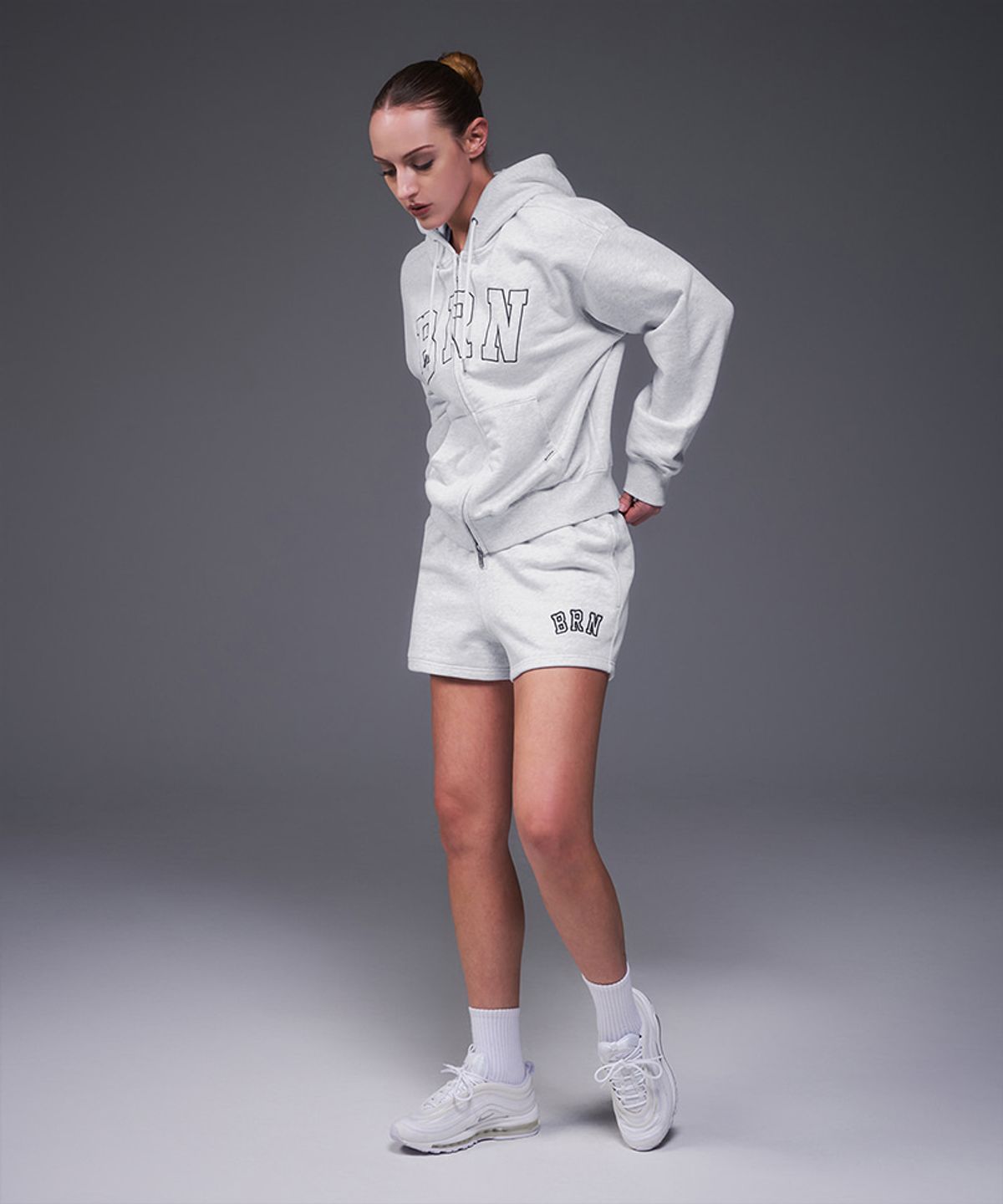 본투윈(BORN TO WIN) W BRN RELAX FIT HOODIE ZIP-UP [WHITE MELANGE]