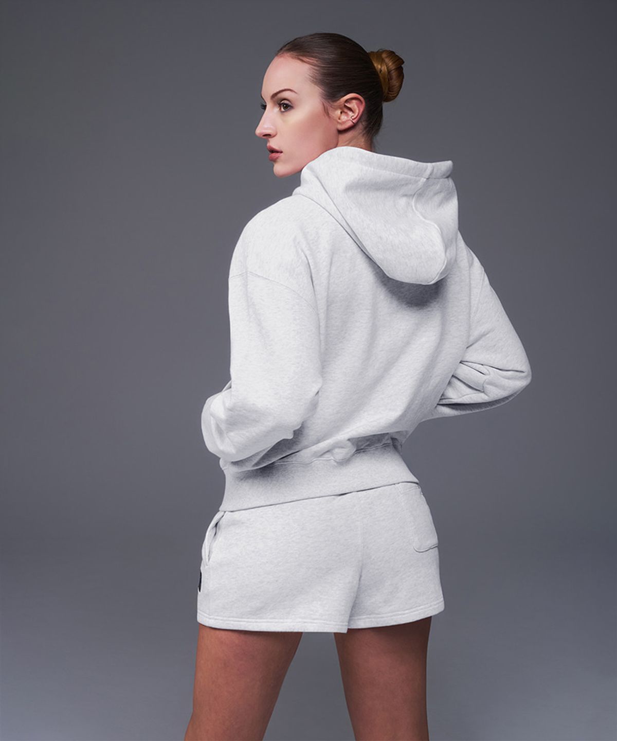 본투윈(BORN TO WIN) W BRN RELAX FIT HOODIE ZIP-UP [WHITE MELANGE]