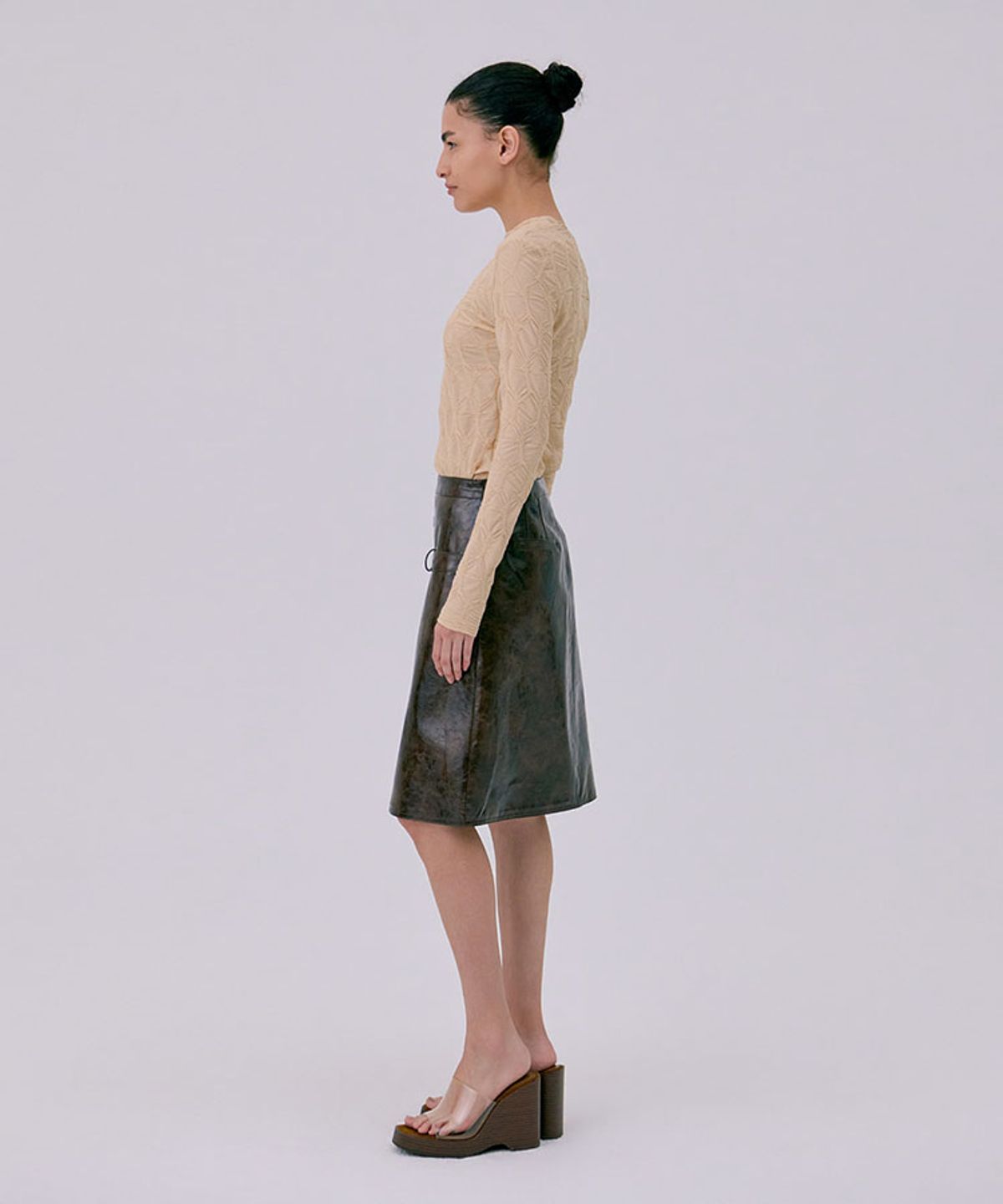 분더캄머(WNDERKAMMER) Midi Leather Skirt_Brown(미디 가죽 스커트_브라운)