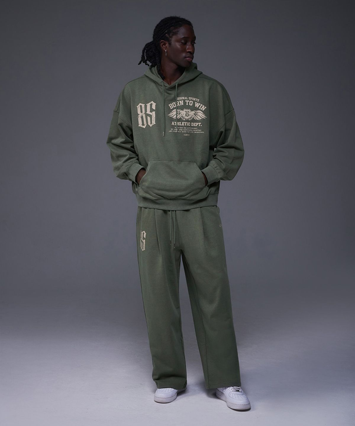 본투윈(BORN TO WIN) 85 PIGMENT ONE TUCK SEMI WIDE FIT PANTS [KHAKI]