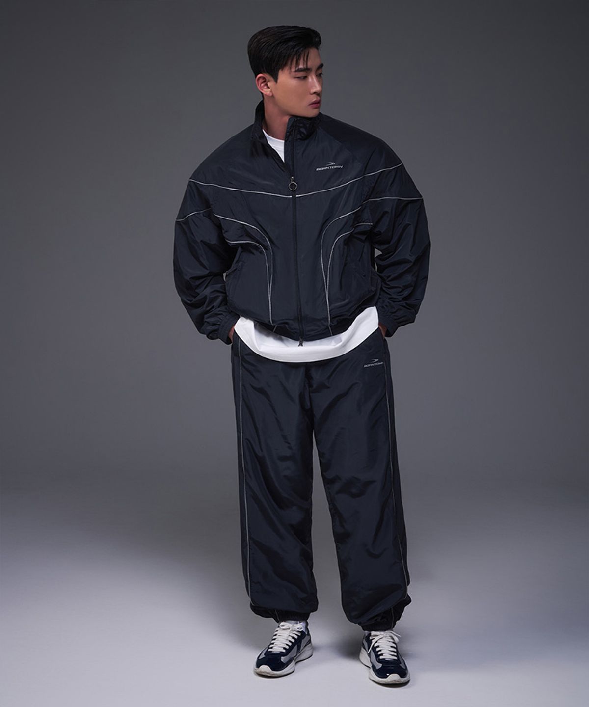 본투윈(BORN TO WIN) WOVEN PIPING TRACK PANTS [NAVY]
