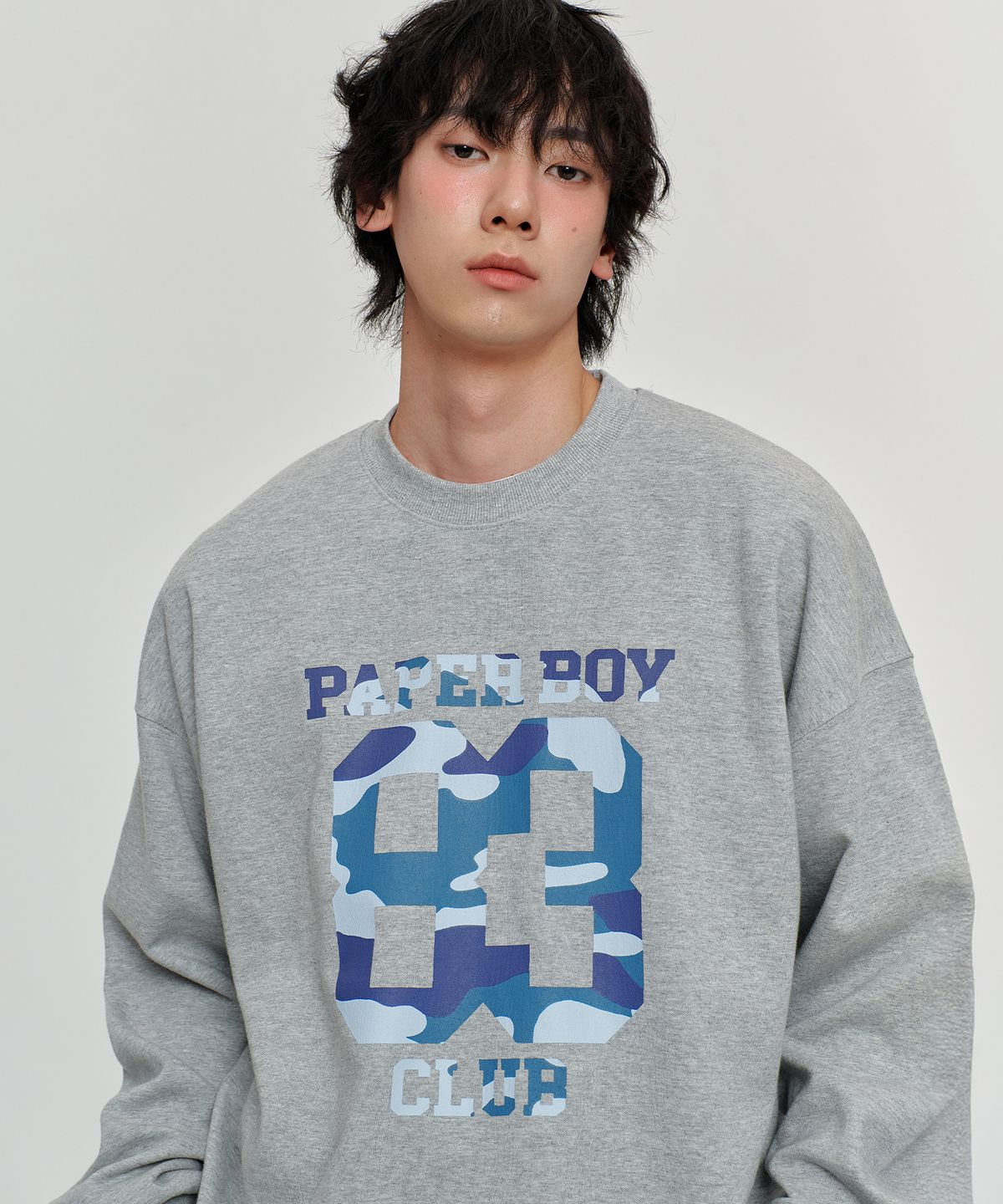 페이퍼보이(PAPERBOY) 카모83 스웨트셔츠-크림