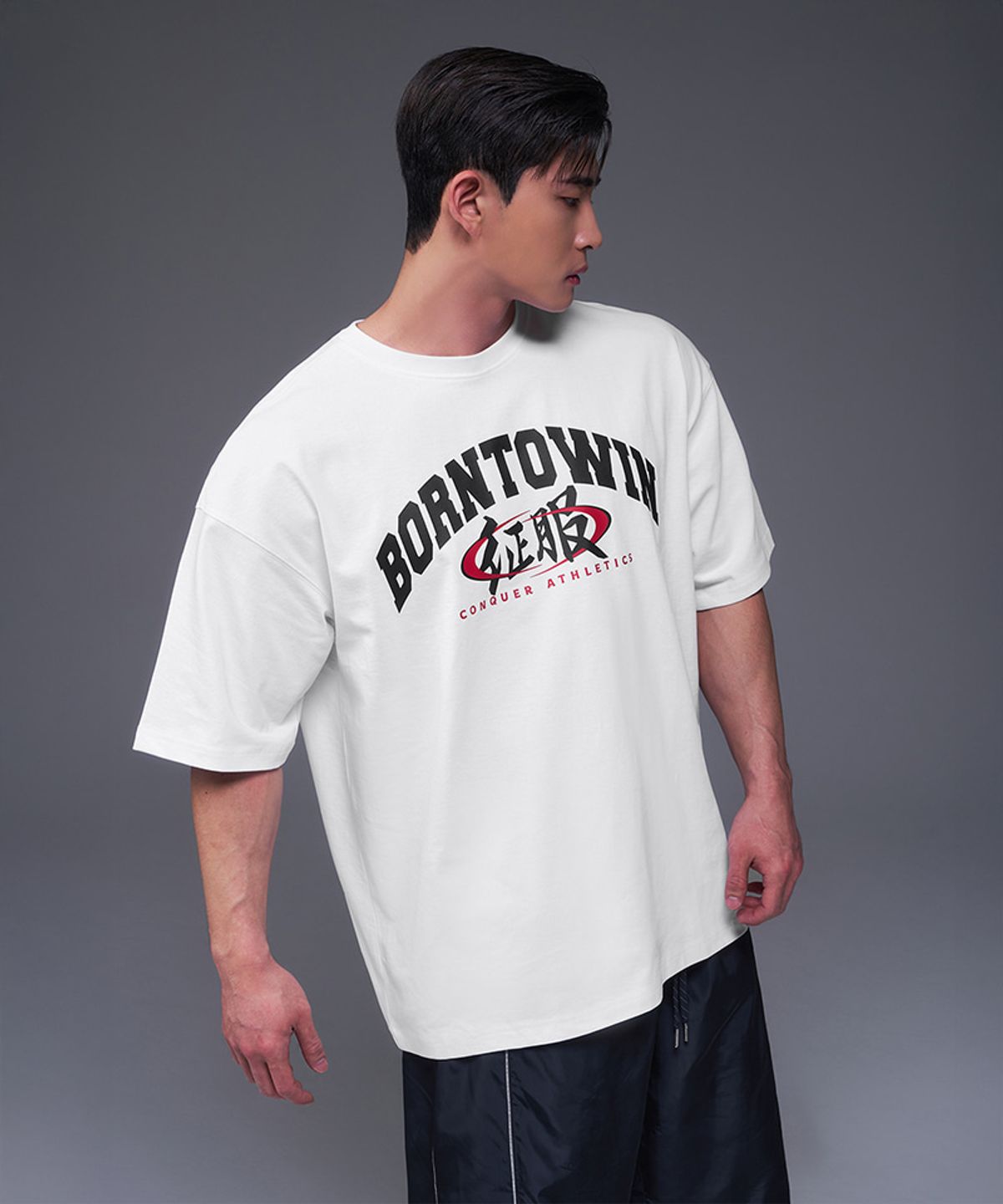 본투윈(BORN TO WIN) CONQUER ATHLETICS SEMI OVER FIT T-SHIRTS [WHITE]