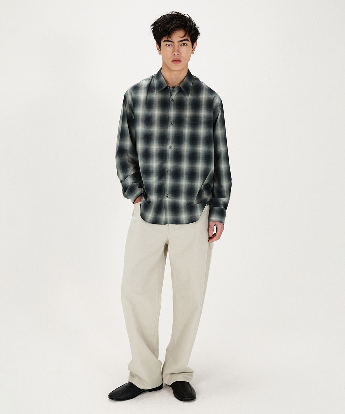 셔터(SHIRTER) SUPER LIGHT NAVONA CHECK SHIRT (GREY)