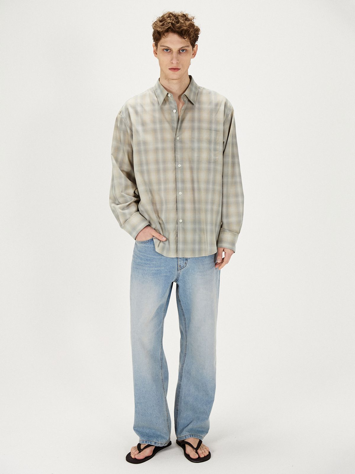 셔터(SHIRTER) SUPER LIGHT NAVONA CHECK SHIRT (BEIGE)