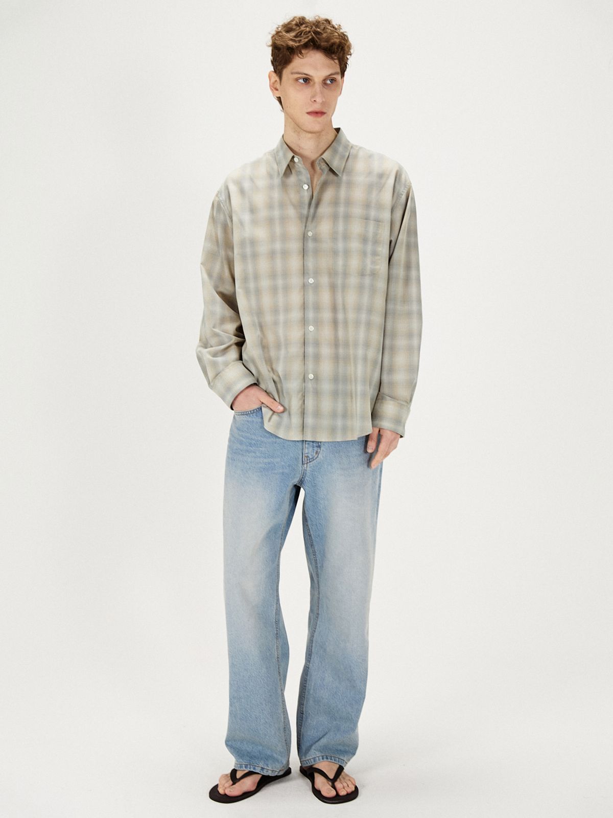 셔터(SHIRTER) SUPER LIGHT NAVONA CHECK SHIRT (BEIGE)