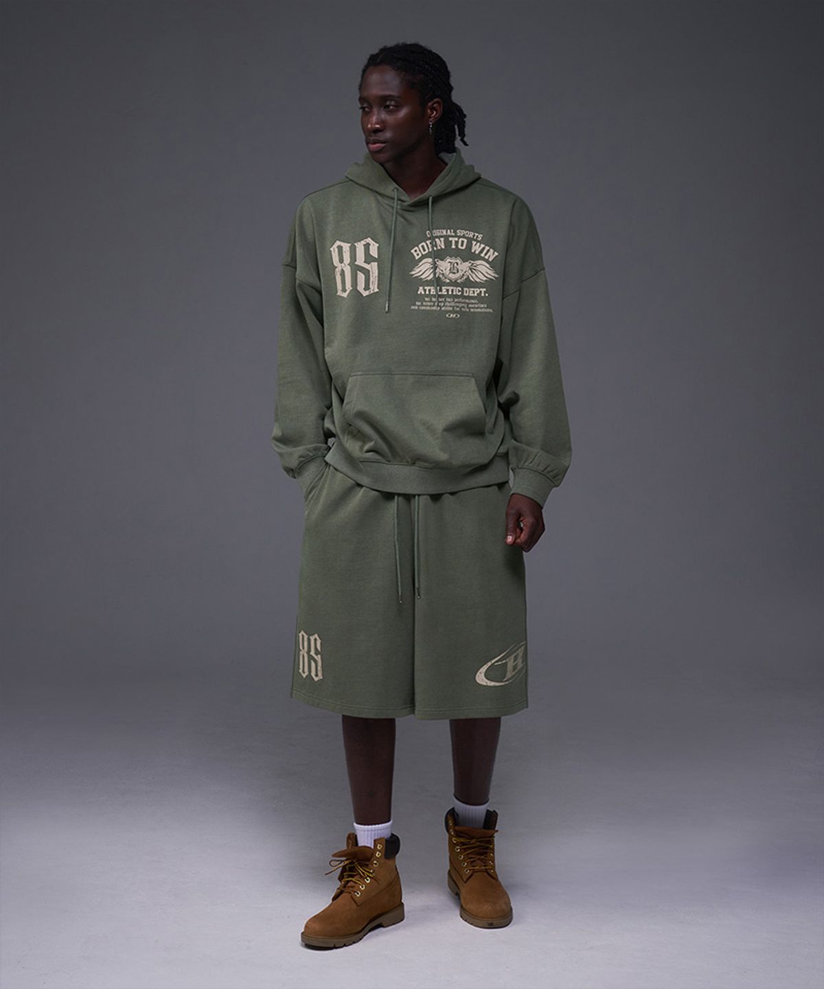 본투윈(BORN TO WIN) 85 PIGMENT SEMI OVER FIT HOODIE [KHAKI]