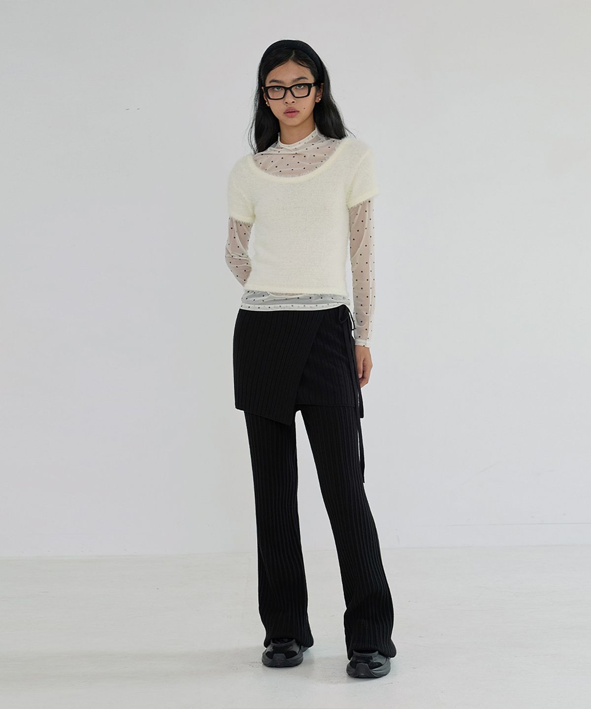 퀸스래빗(Q'SRB) Dots Soft Sheer Layer Mesh T-Shirt