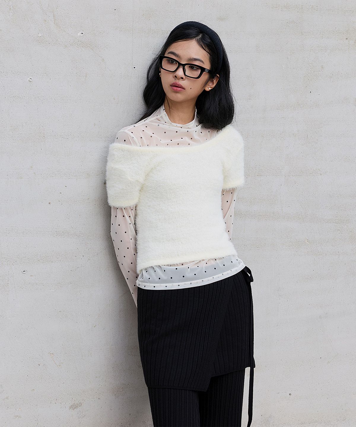 퀸스래빗(Q'SRB) Dots Soft Sheer Layer Mesh T-Shirt
