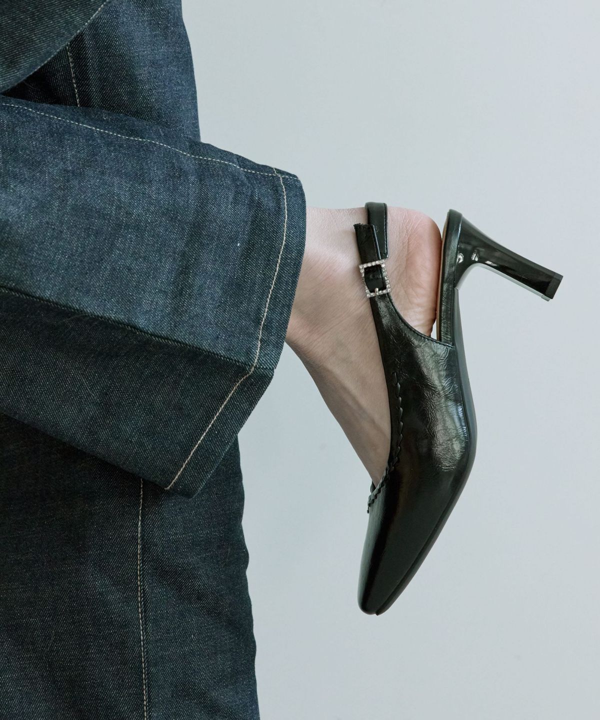 스퍼(SPUR) Cathrine V-Cut Slingback Pumps 슬링백 펌프스 7.5cm -WS9016 (2color)