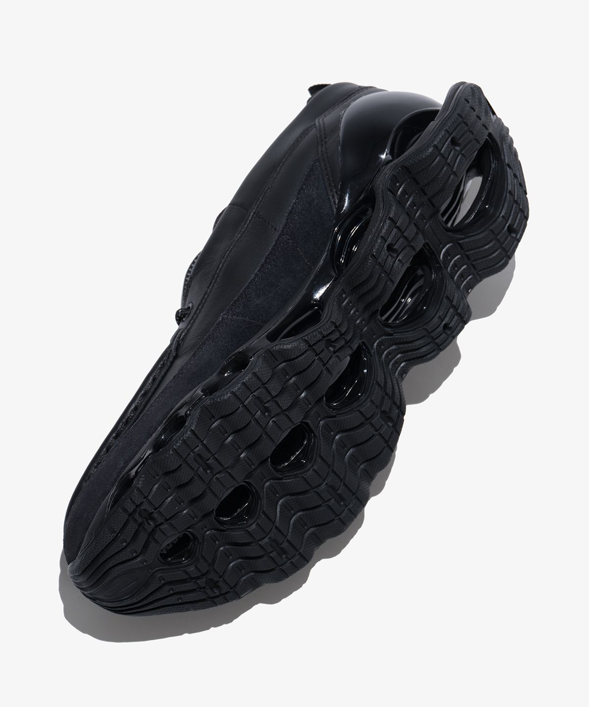 미즈노(MIZUNO) (공용) 웨이브 프로페시 목 - 블랙 / D1GD261401