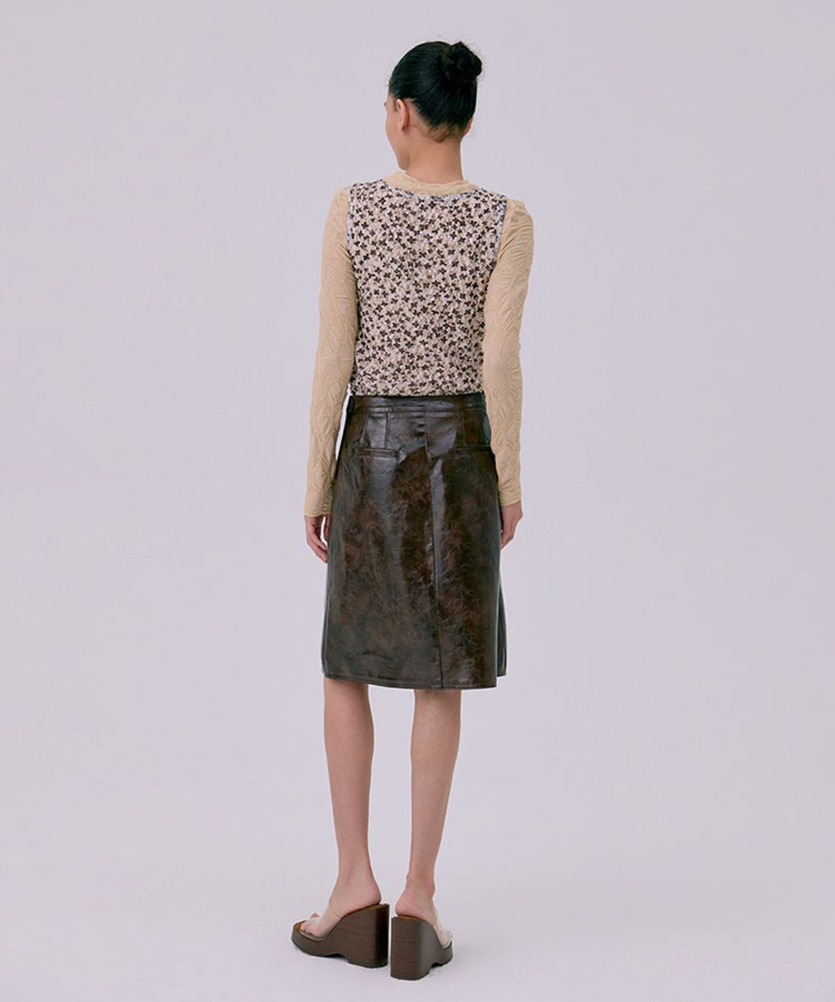 분더캄머(WNDERKAMMER) Floral Sleeveless_Beige(플로럴 슬리브리스_베이지)