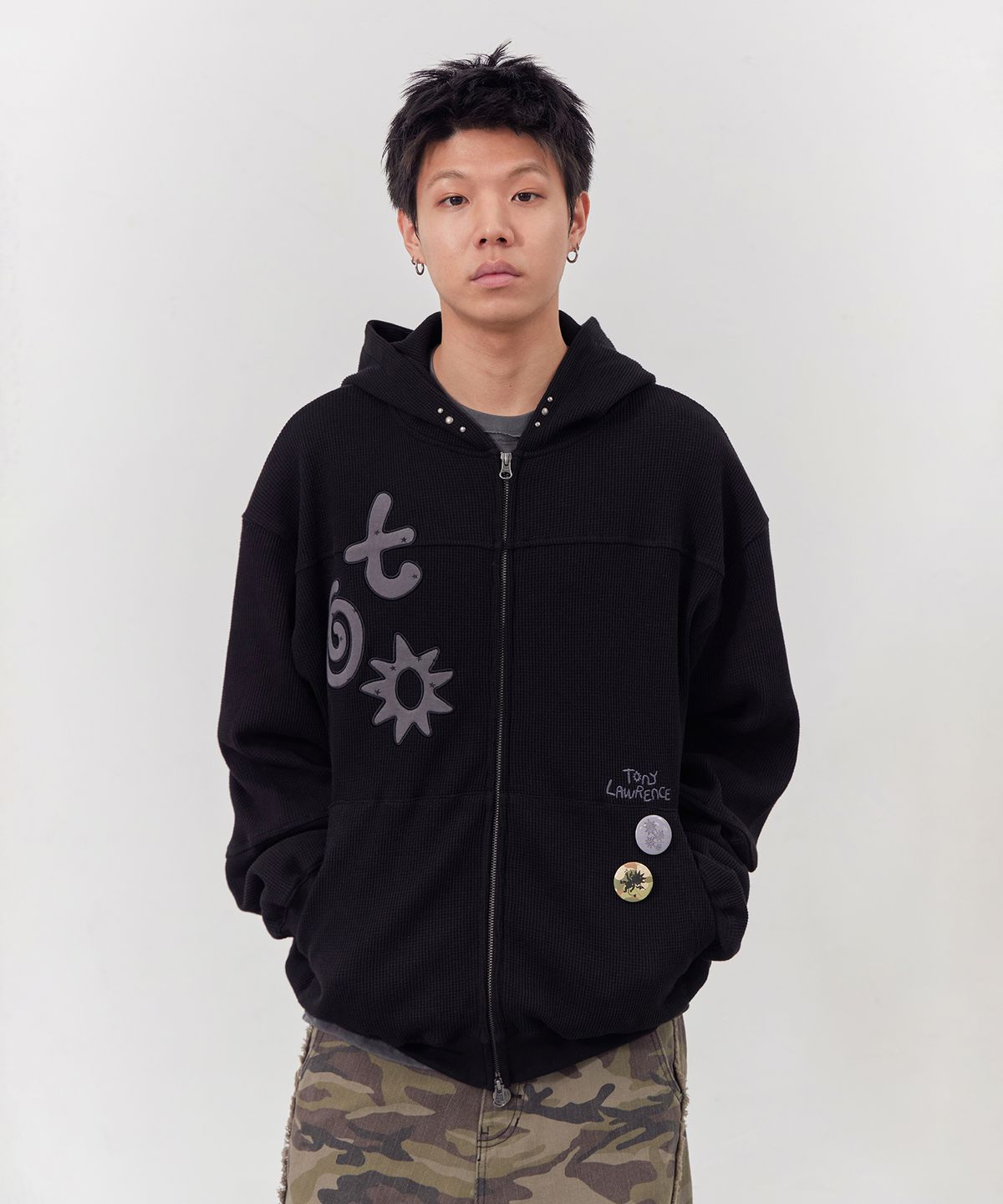 토니로렌스(TONY LAWRENCE) 아플리케 와플 후드 집업 블랙