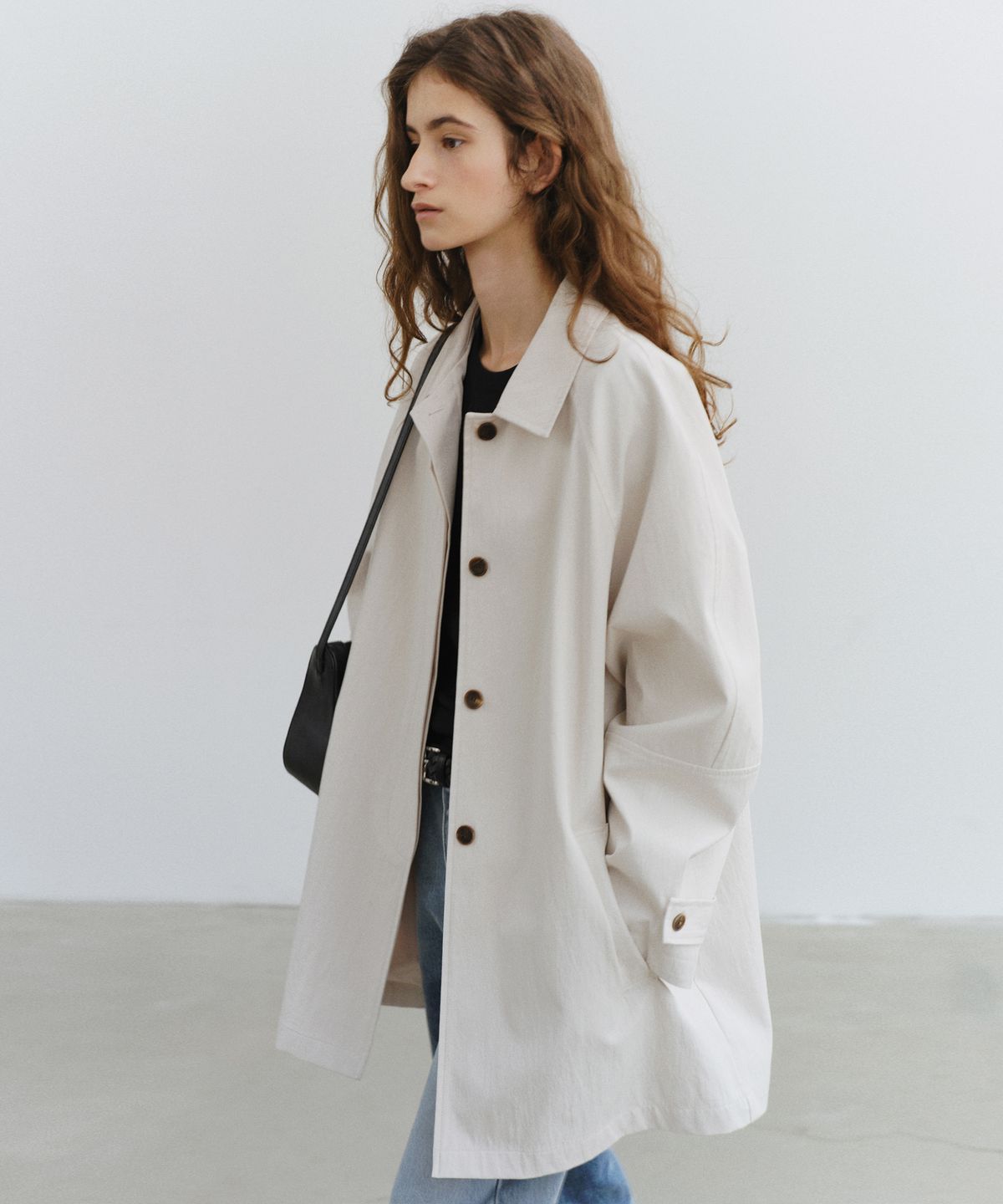유라고(URAGO) Hidden button half trench coat