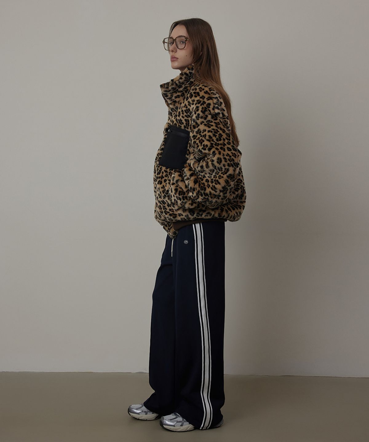 퀸스래빗(Q'SRB) Leopard Over-fit Pur Reversible Jumper_BROWN