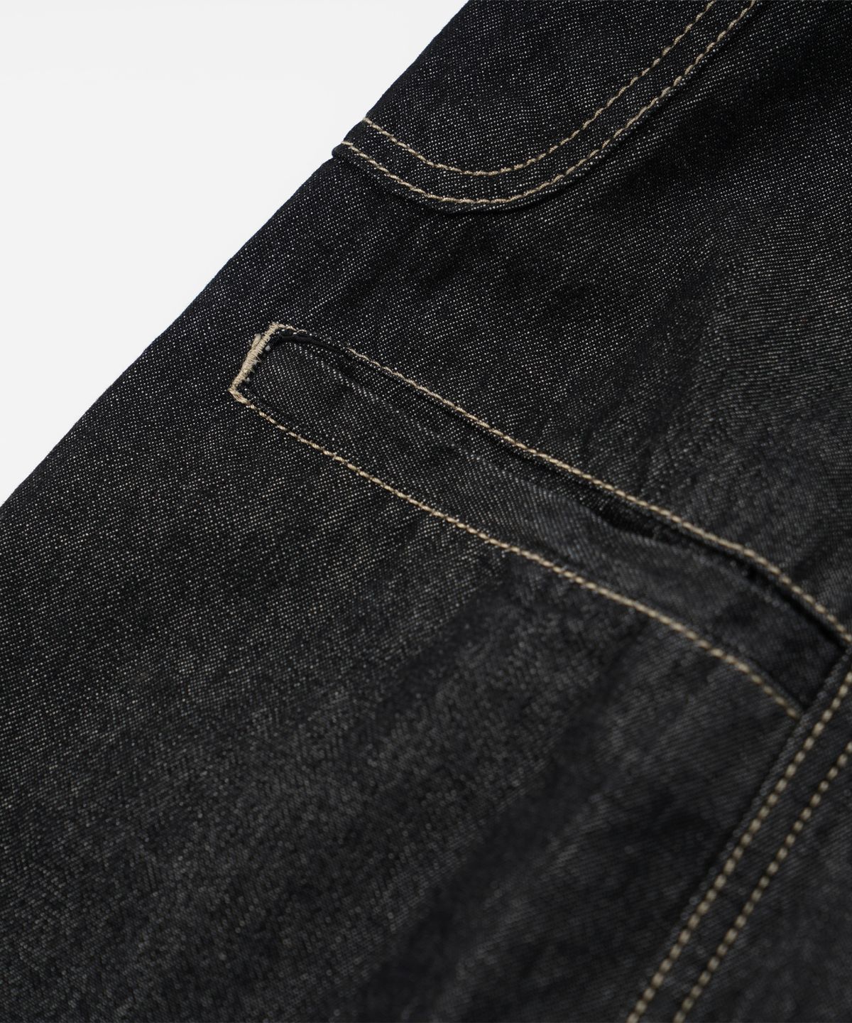 프리즘웍스(FRIZMWORKS) CURVED DENIM PANTS _ BLACK