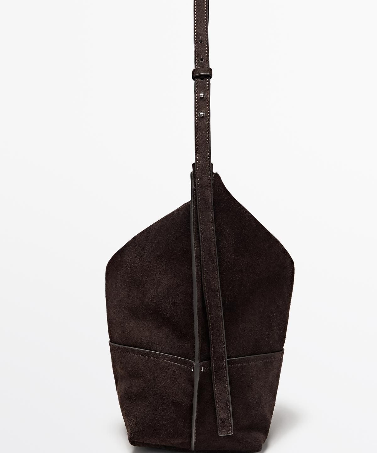 마시모두띠(MASSIMO DUTTI) 스플리트 스웨이드 레더 버킷 백