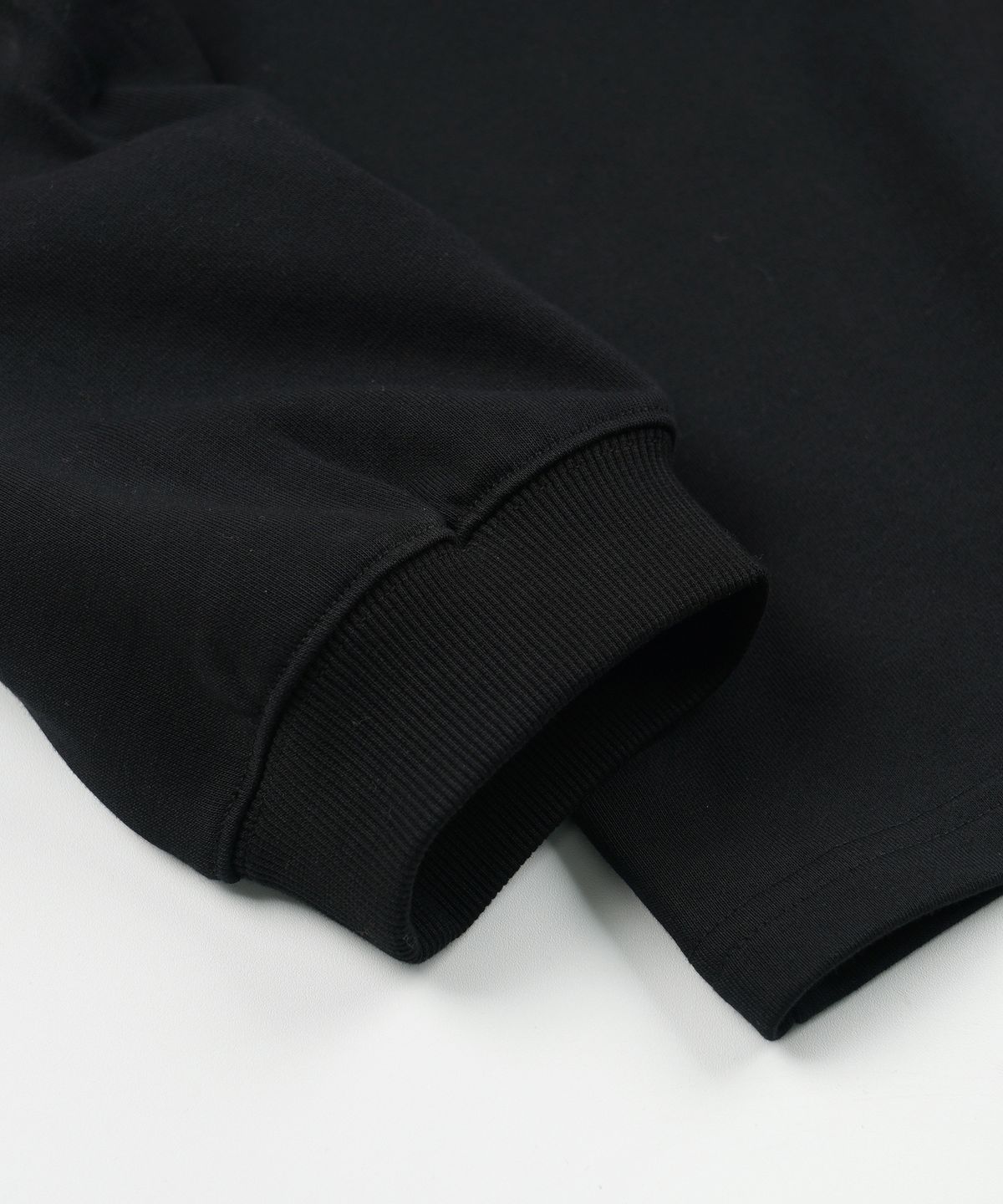프리즘웍스(FRIZMWORKS) ARMY POCKET LONG SLEEVE _ BLACK