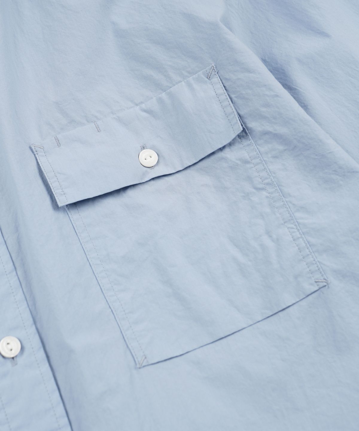 프리즘웍스(FRIZMWORKS) CIGARETTE POCKET TYPEWRITER SHIRT _ SKY BLUE