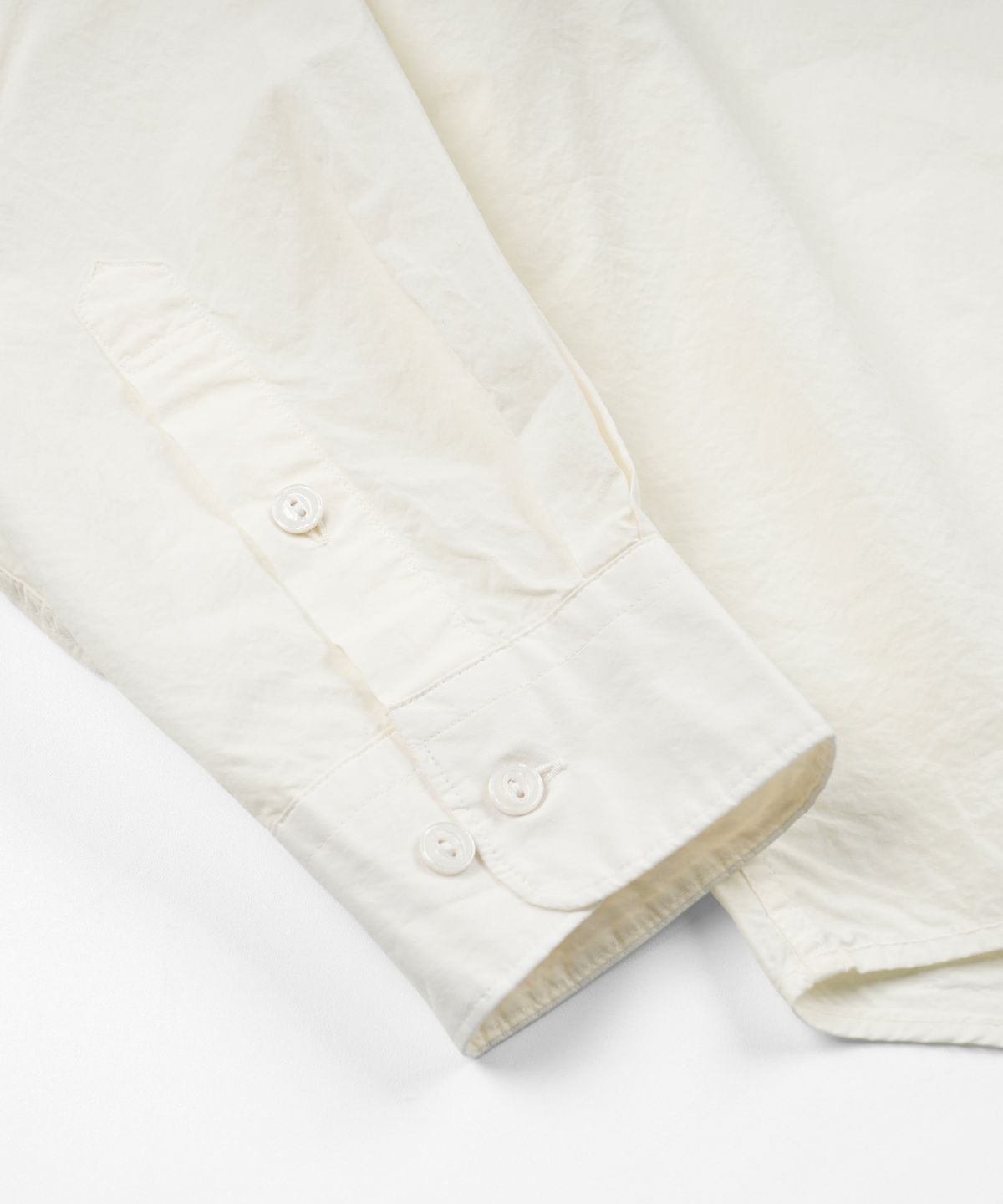 프리즘웍스(FRIZMWORKS) CIGARETTE POCKET TYPEWRITER SHIRT _ BUTTER