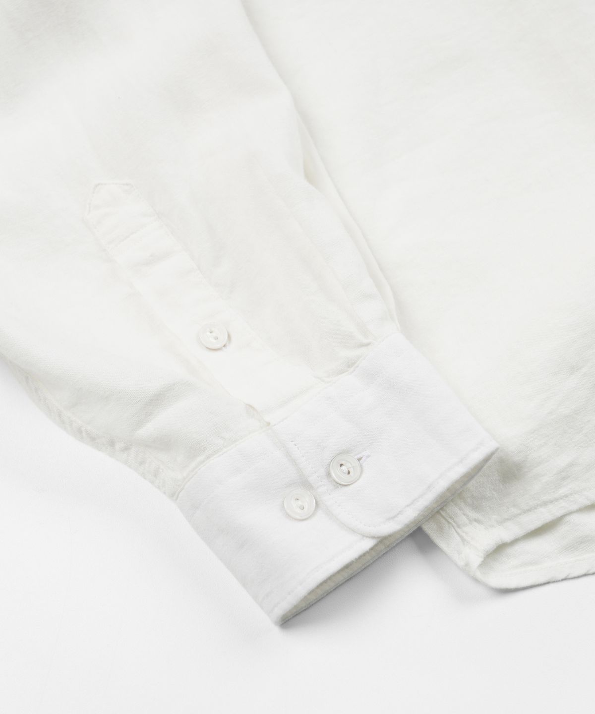 프리즘웍스(FRIZMWORKS) CIGARETTE POCKET LINEN RAYON SHIRT _ IVORY